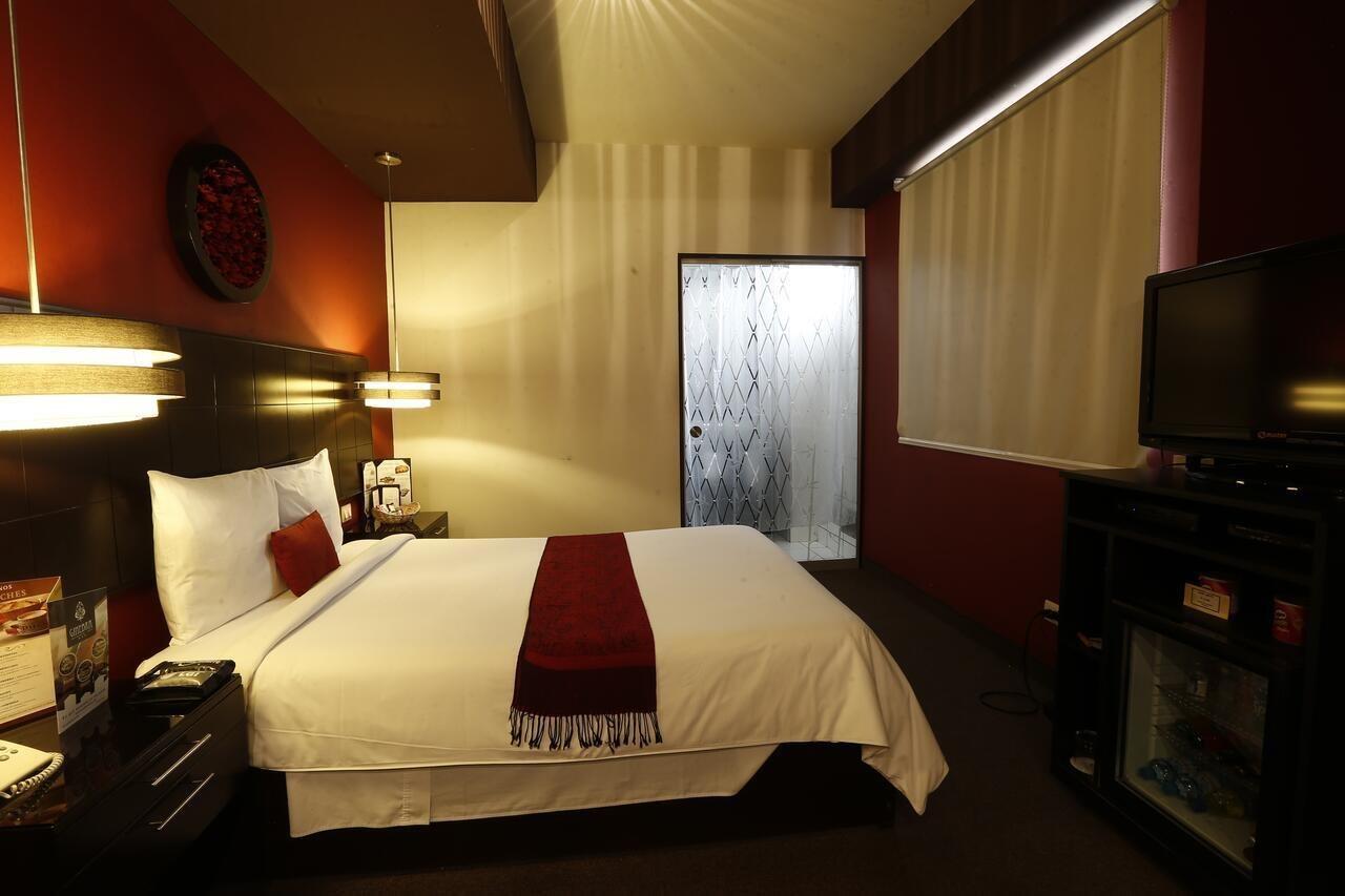 Hotel Ginebra Барселона Экстерьер фото