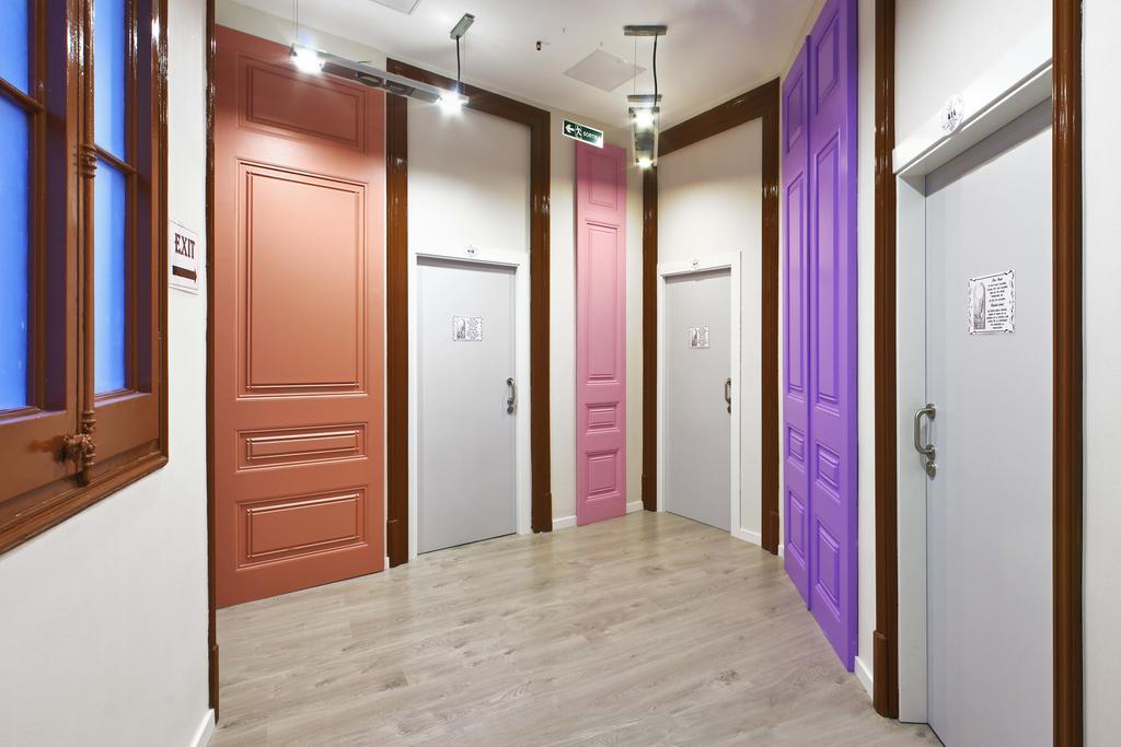 Hotel Ginebra Барселона Экстерьер фото