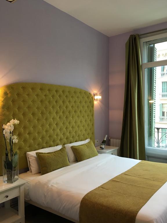 Hotel Ginebra Барселона Экстерьер фото